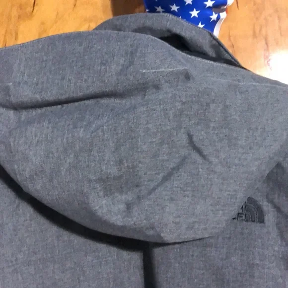 The North Face Jacket - Picture 8 of 9